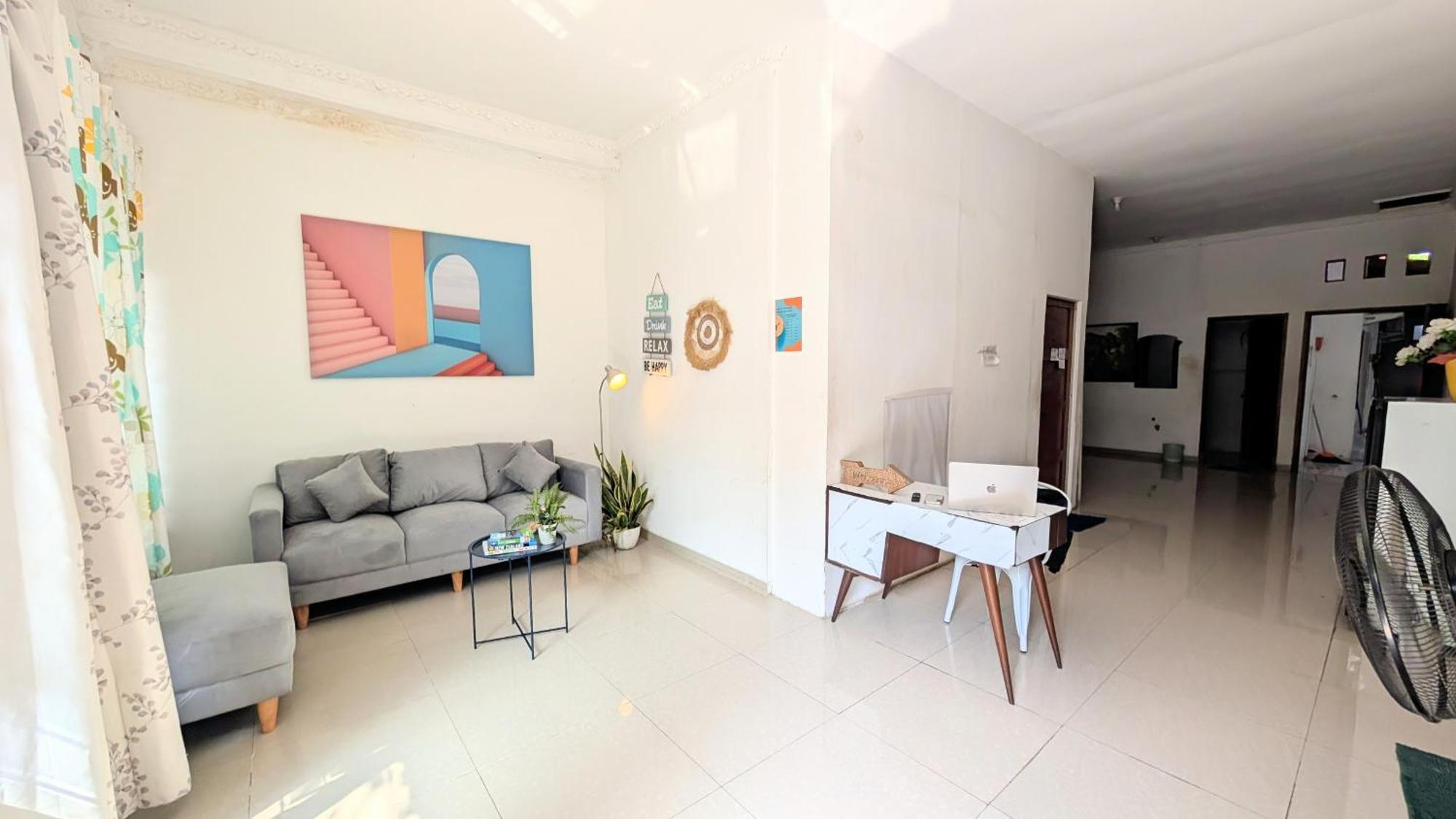 Homey Guesthouse Kertajaya Surabaia Exterior foto