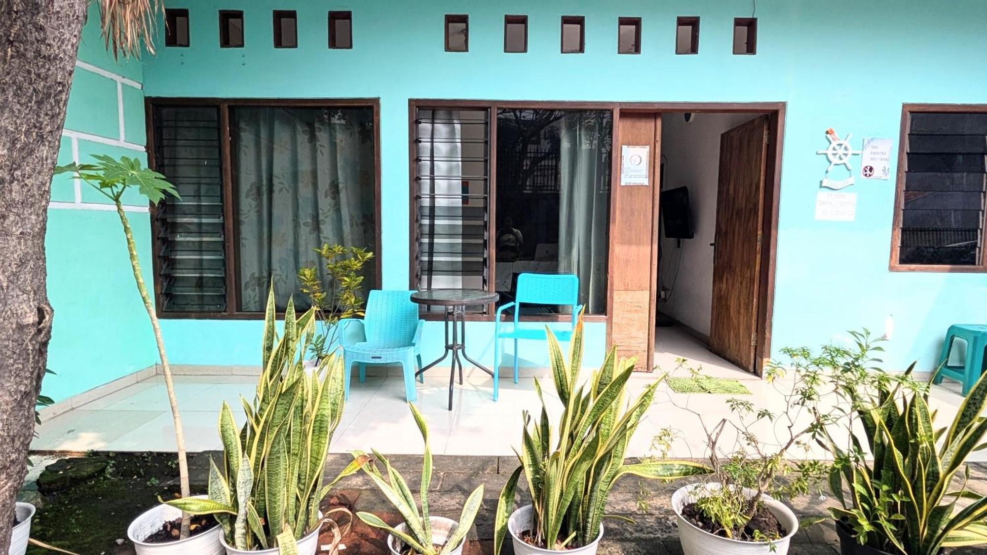 Homey Guesthouse Kertajaya Surabaia Exterior foto