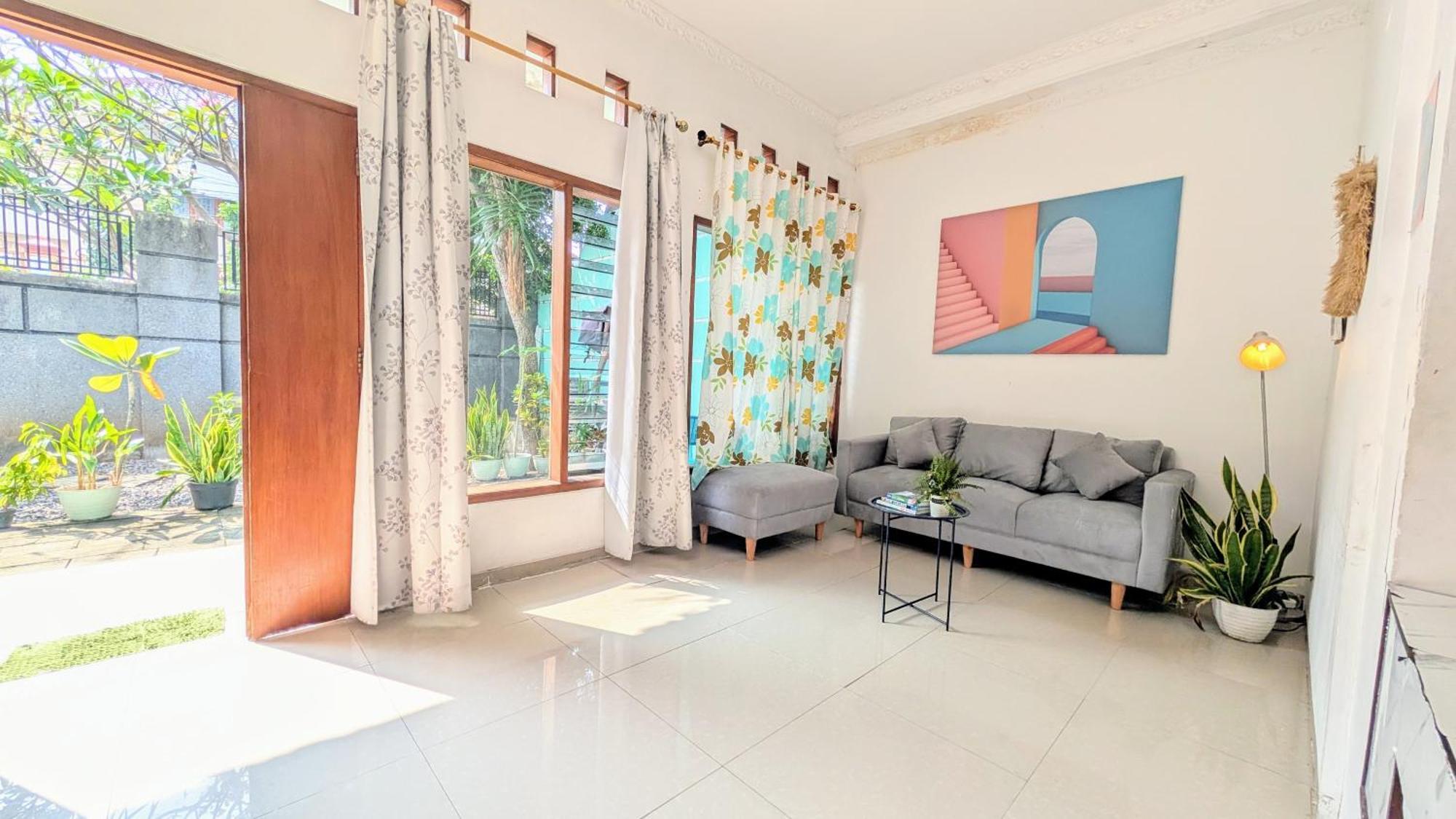 Homey Guesthouse Kertajaya Surabaia Exterior foto
