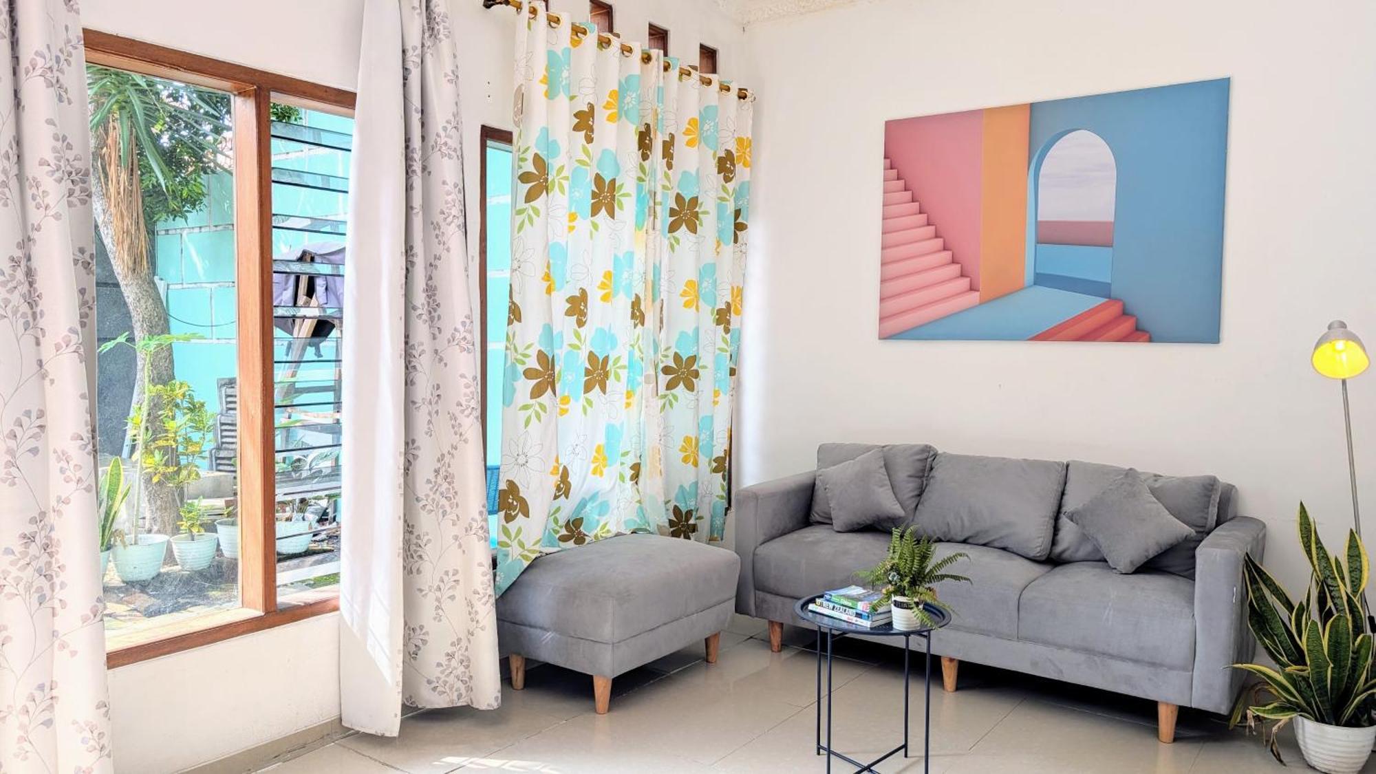 Homey Guesthouse Kertajaya Surabaia Exterior foto